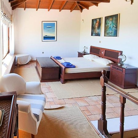 Lovely Home In Kiato With Wifi Kiáton Exterior foto