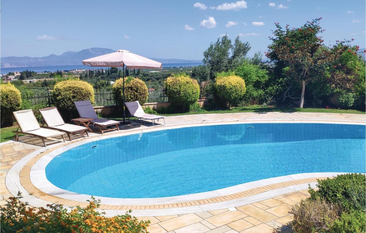 Lovely Home In Kiato With Wifi Kiáton Exterior foto